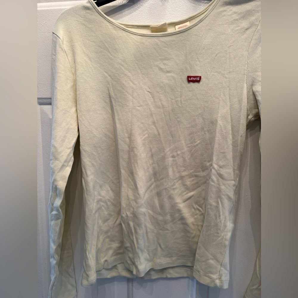 2/$15 Levi’s Light Yellow longsleeve T-shirt